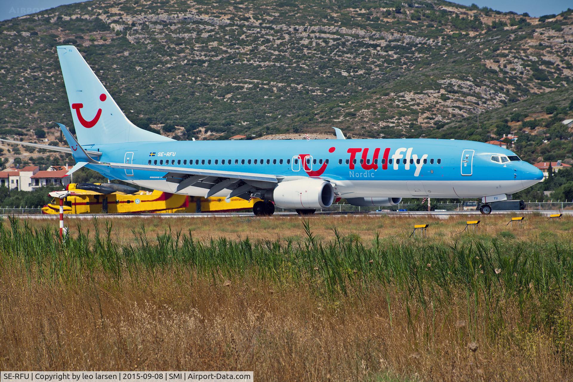 SE-RFU, 2011 Boeing 737-8K5 C/N 37259, Samos 8.9.2015
