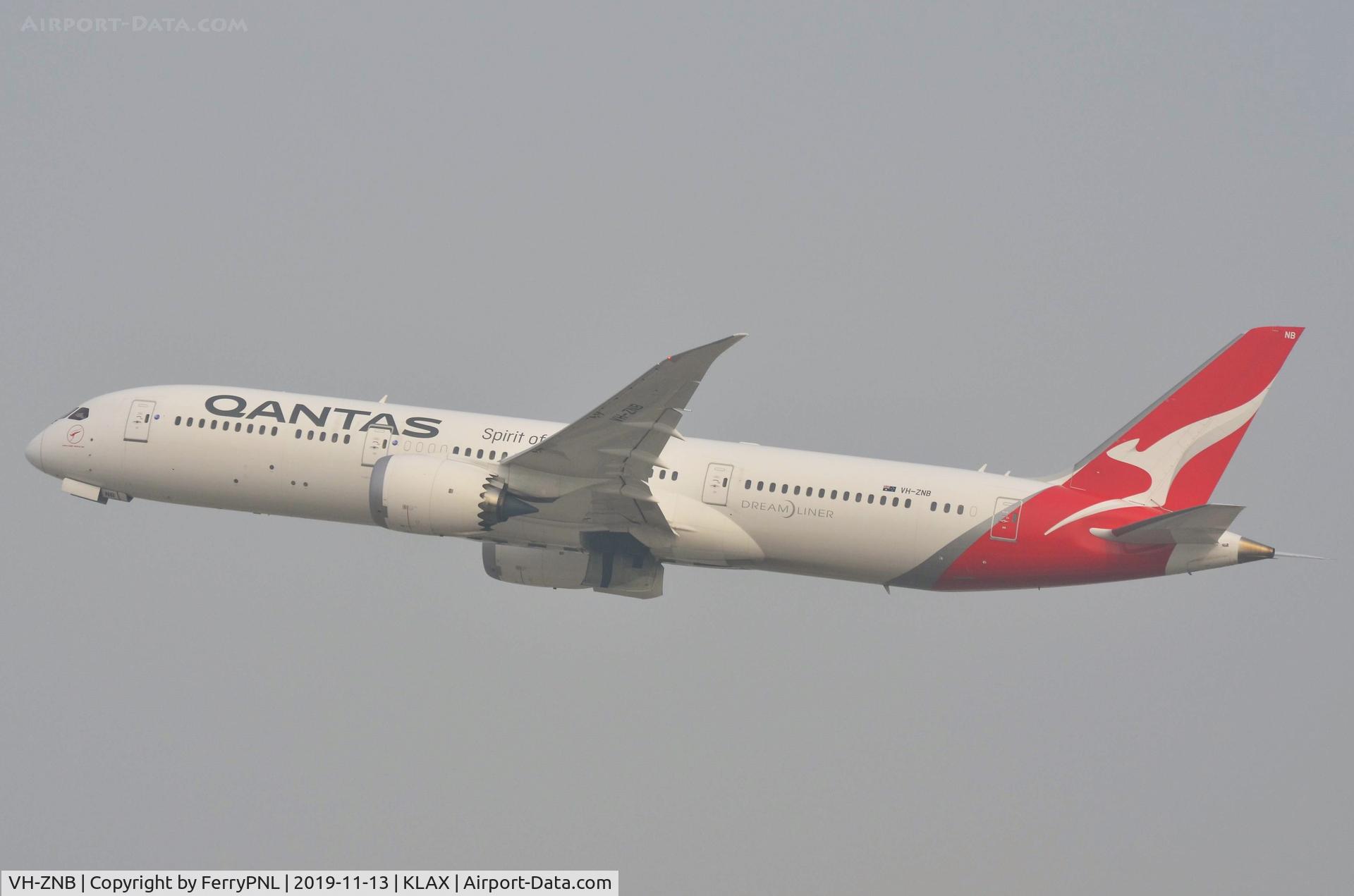 VH-ZNB, 2017 Boeing 787-9 Dreamliner C/N 39039, Take-off of Qantas B789