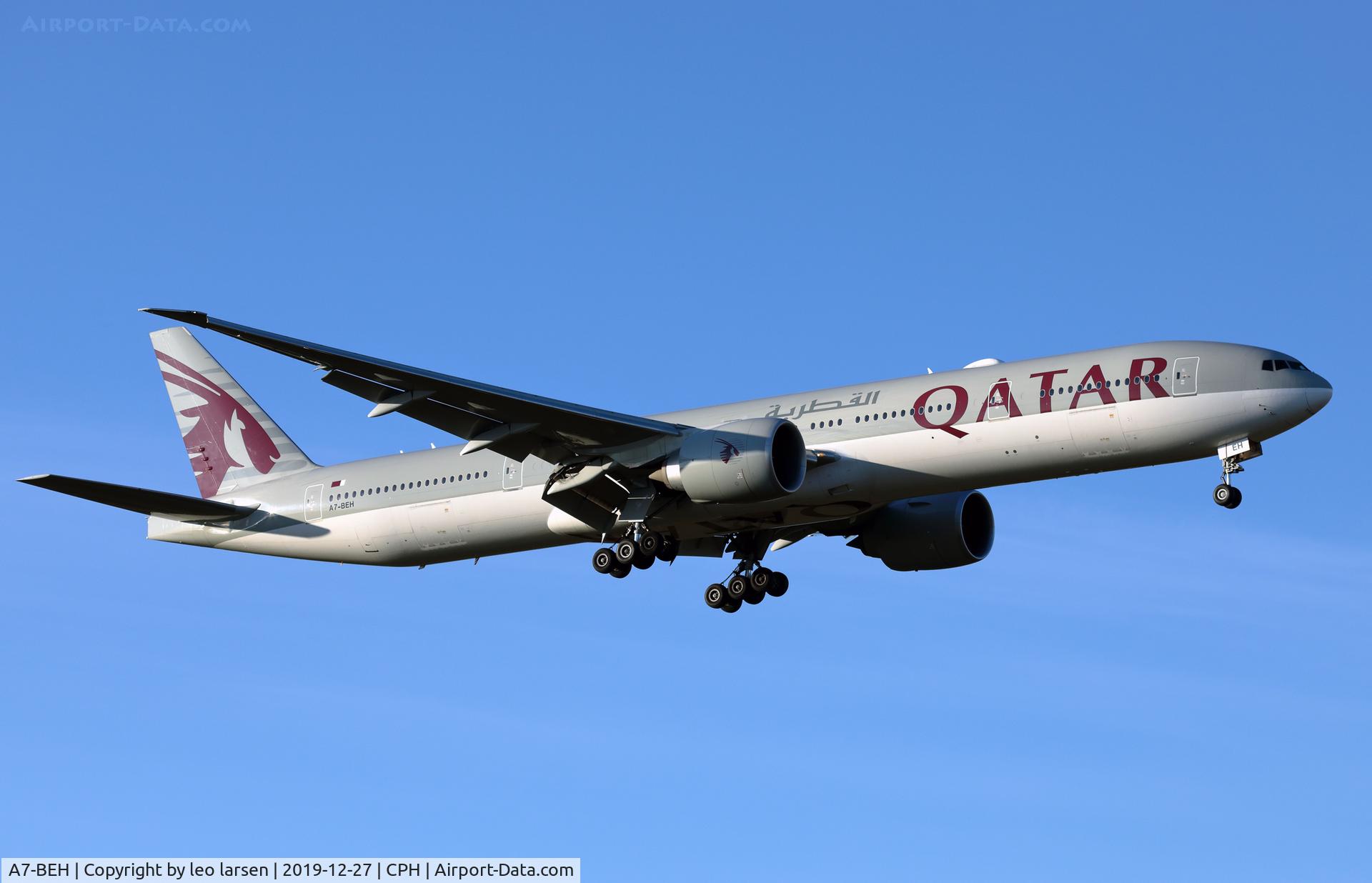 A7-BEH, 2015 Boeing 777-3DZ/ER C/N 60334, Copenhagen 27.12.2019 L/D R-04L