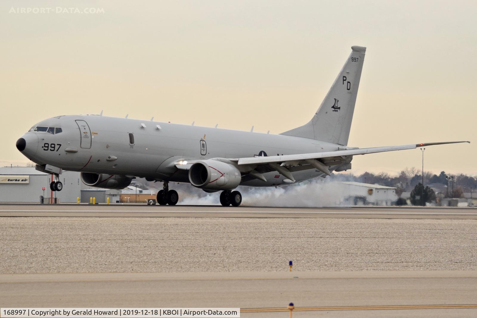 168997, 2016 Boeing P-8A Poseidon C/N 44942, Landing 10L.