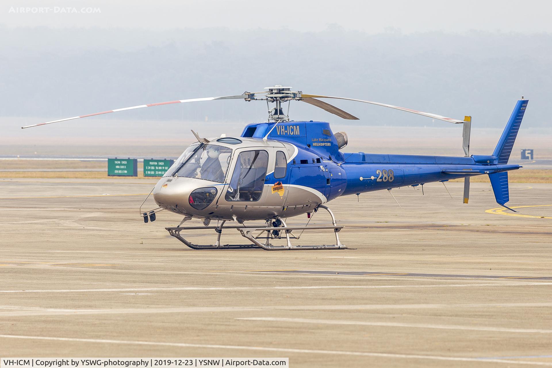 VH-ICM, 2001 Eurocopter AS-350B-2 Ecureuil Ecureuil C/N 3517, Lake Macquarie Helicopters (VH-ICM) Eurocopter AS350B2 at HMAS Albatross as Firebird 288