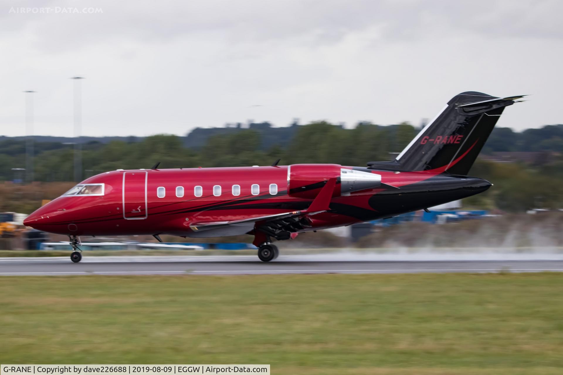 G-RANE, 2012 Bombardier Challenger 605 (CL-600-2B16) C/N 5904, G RANE landing at London Luton