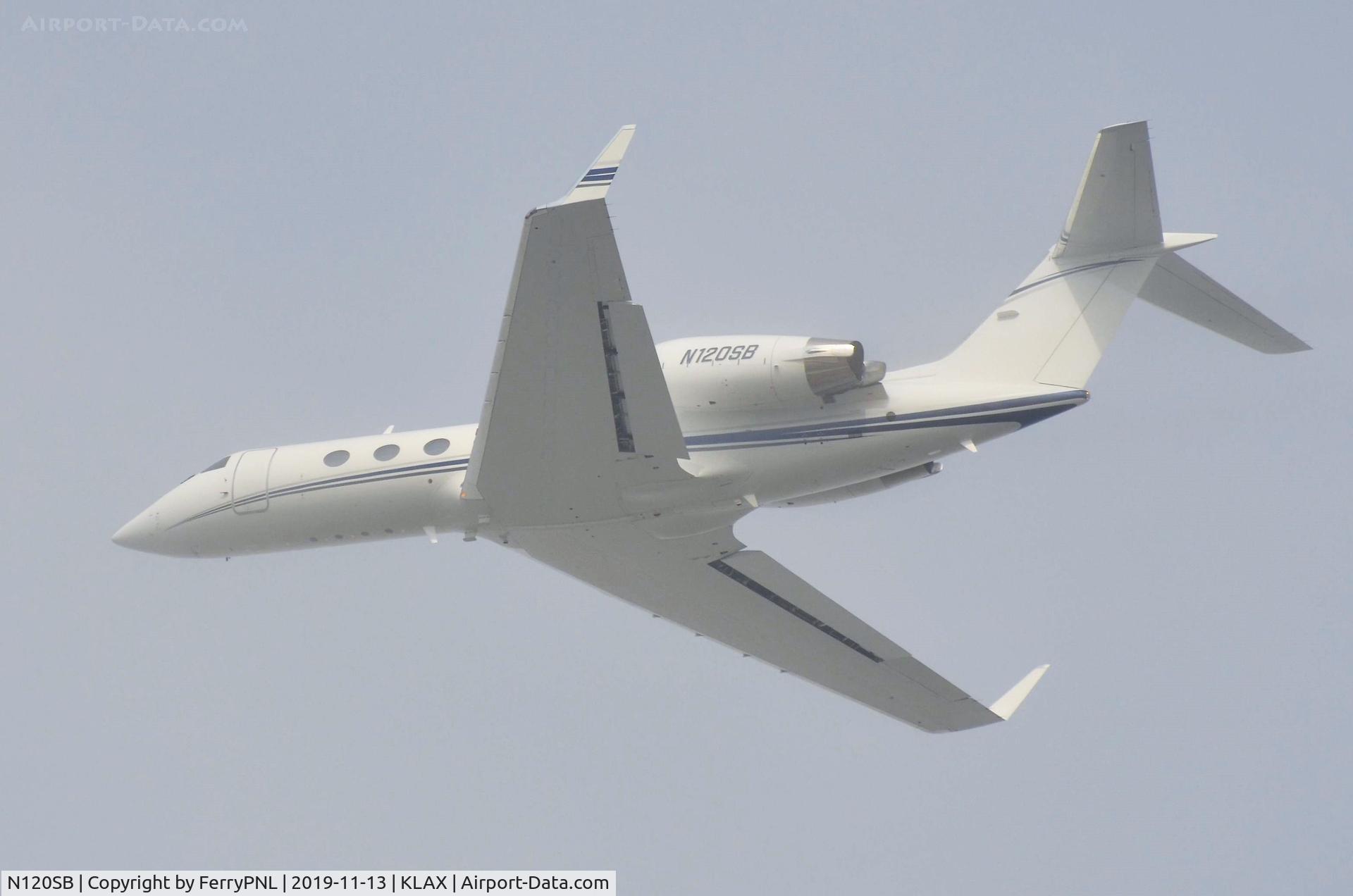 N120SB, 2001 Gulfstream Aerospace G-IV C/N 1462, HRS Aircraft G4 lifting-off into the marine layer.