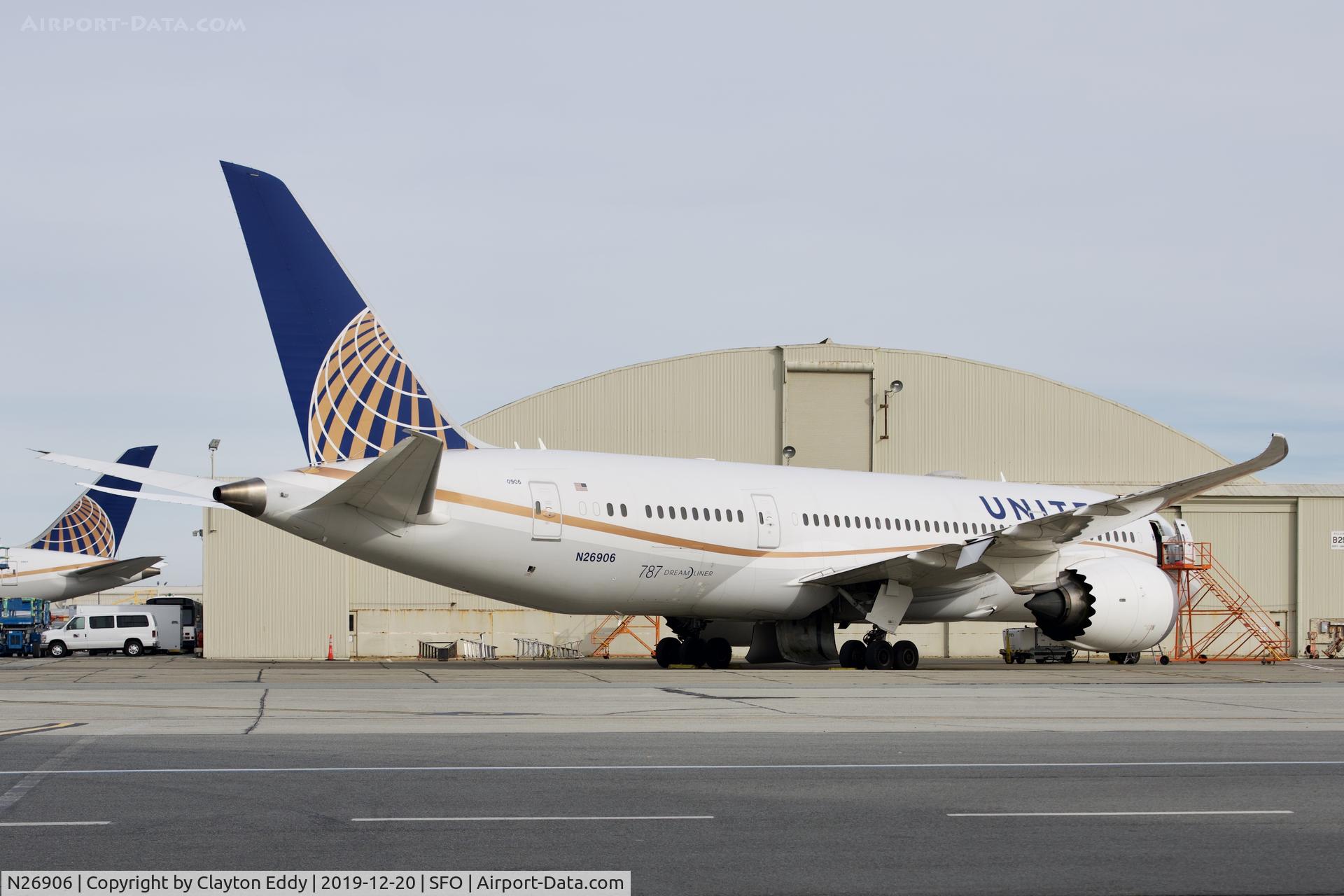 N26906, 2012 Boeing 787-8 Dreamliner C/N 34829, SFO 2019.