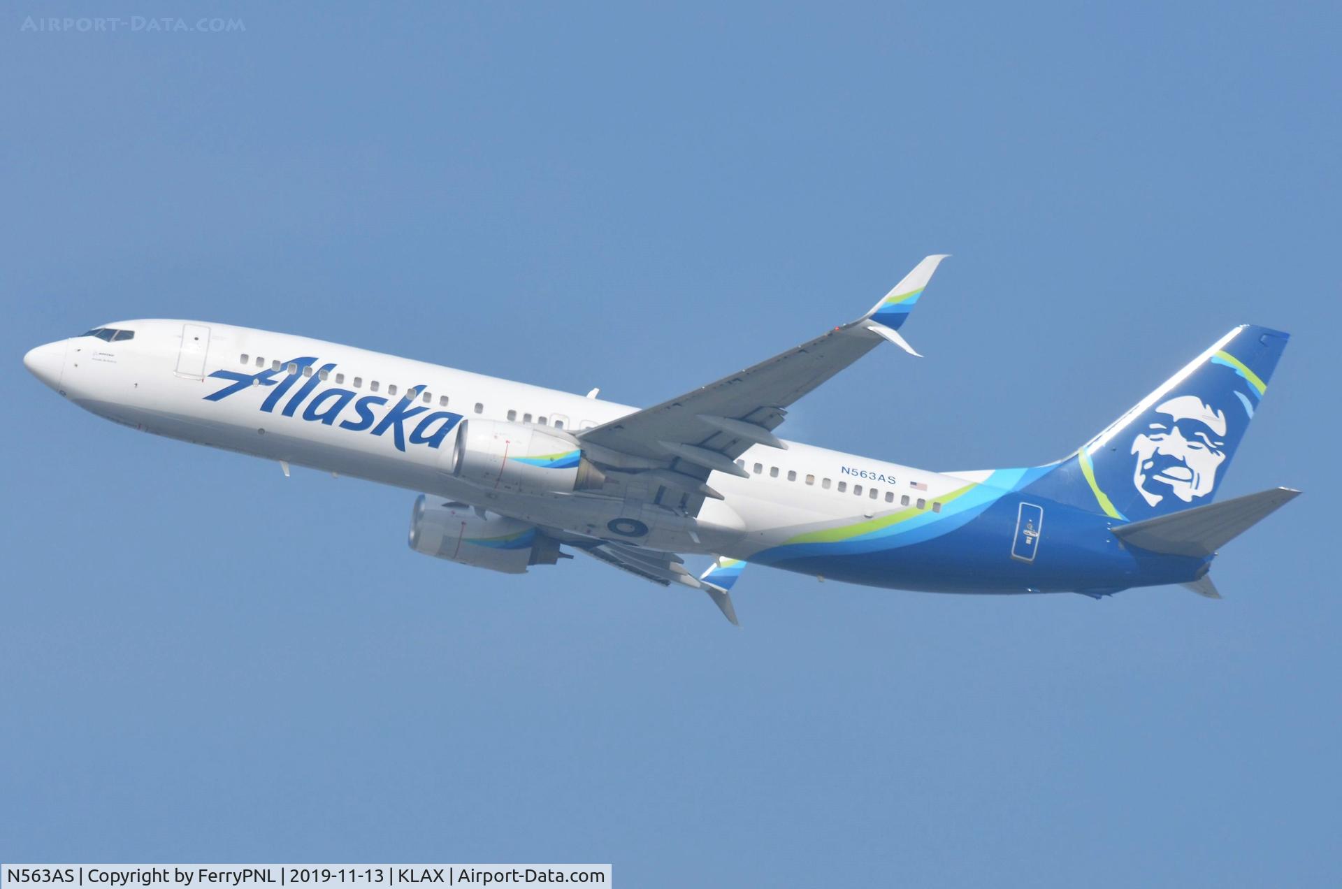 N563AS, 2006 Boeing 737-890 C/N 35180, Alaska B738 taking-off