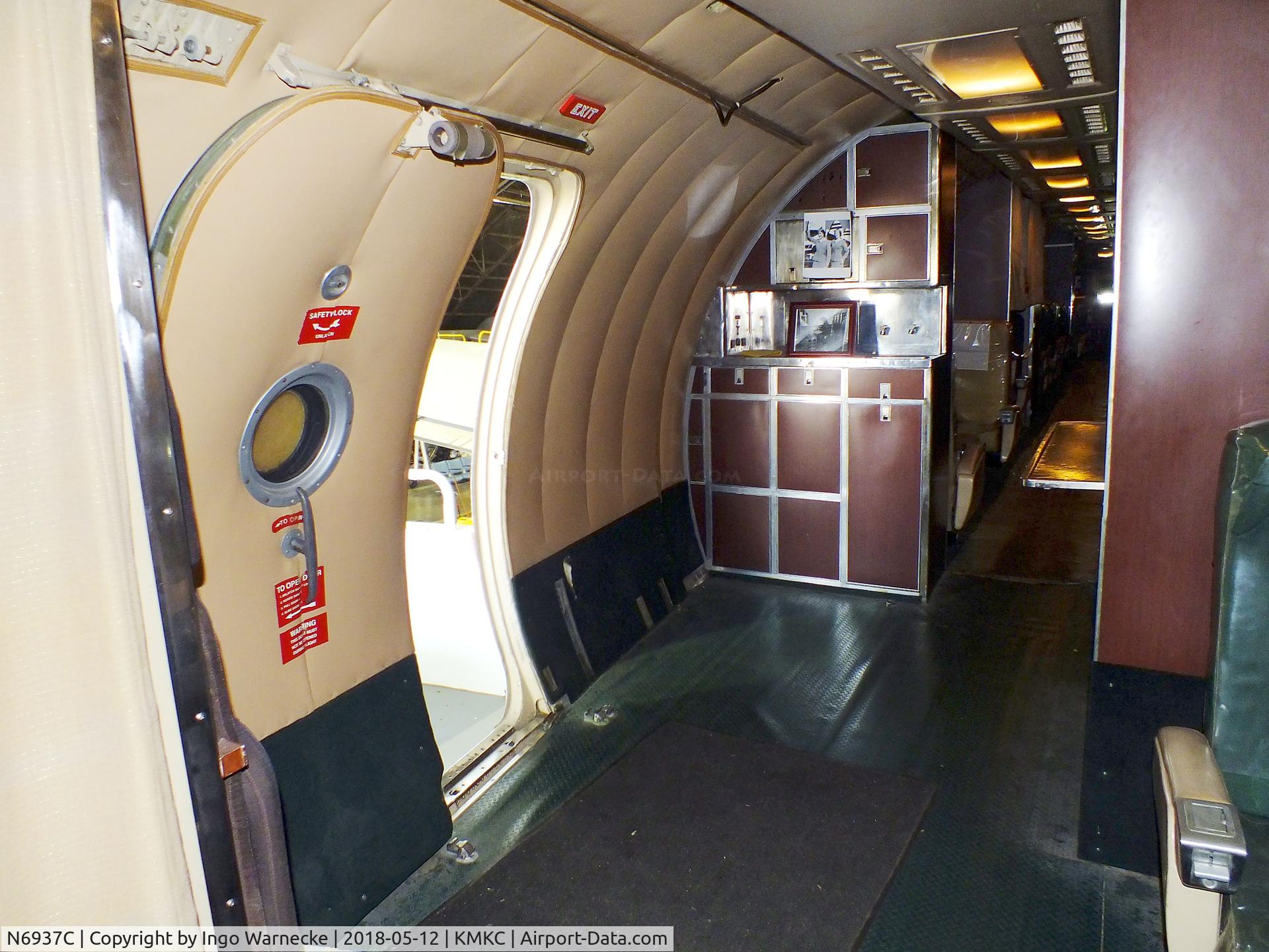 N6937C, 1957 Lockheed L-1049H-82 Super Constellation C/N 4830, Lockheed L-1049H Super Constellation at the Airline History Museum, Kansas City MO  #i