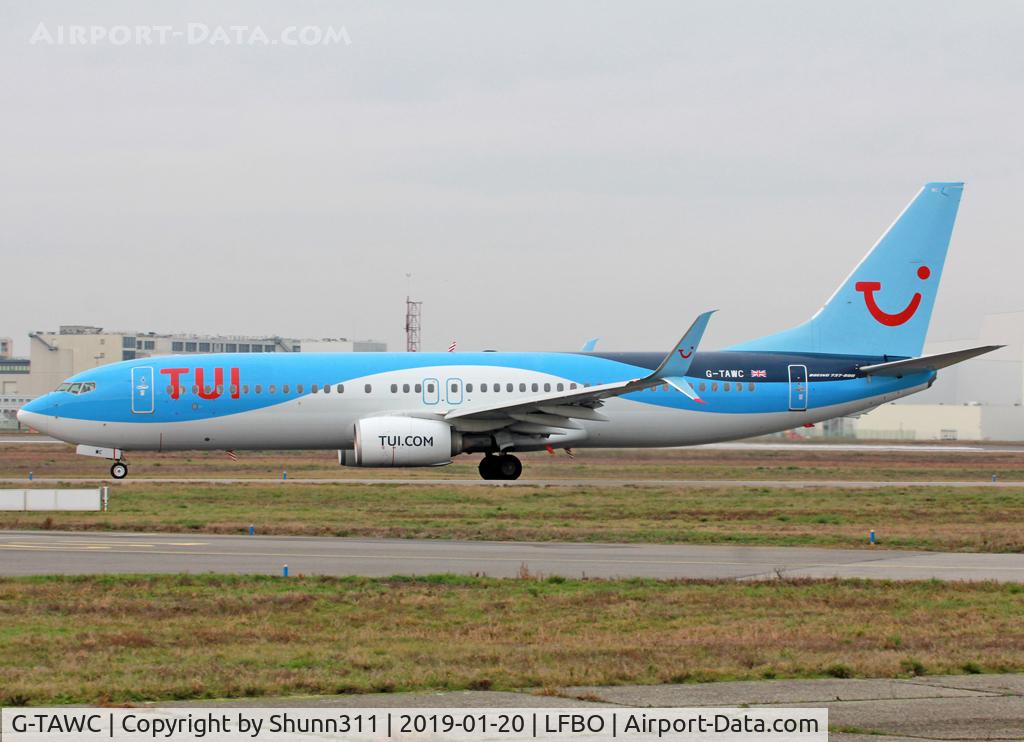 G-TAWC, 2012 Boeing 737-8K5 C/N 39922, Taxiing holding point rwy 32R for departure... TUI titles...