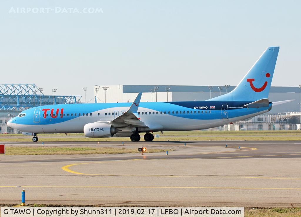 G-TAWO, 2013 Boeing 737-8K5 C/N 37255, Ready for take off from rwy 14L... TUI titltes...