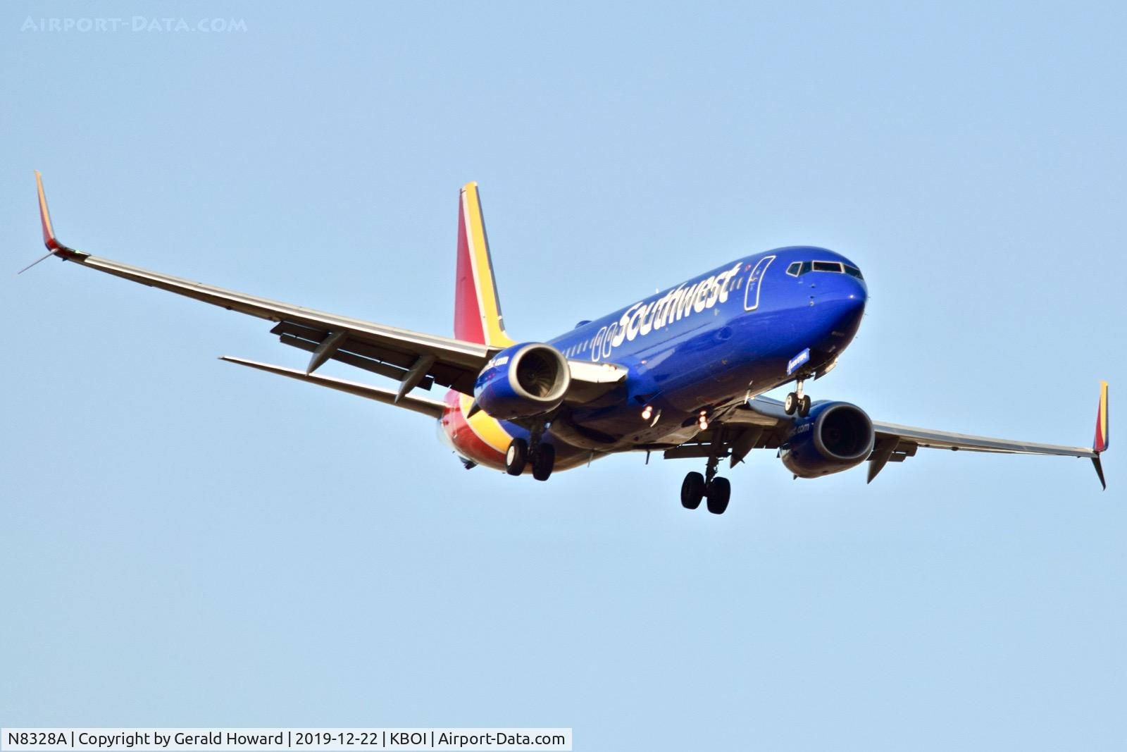 N8328A, 2012 Boeing 737-8H4 C/N 38818, Landing 10L.