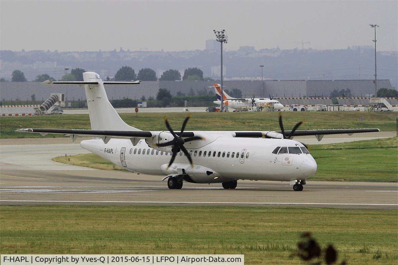 F-HAPL, 2000 ATR 72-212A C/N 654, ATR 72-212A - , Lining up rwy 08, Paris-Orly airport (LFPO-ORY)