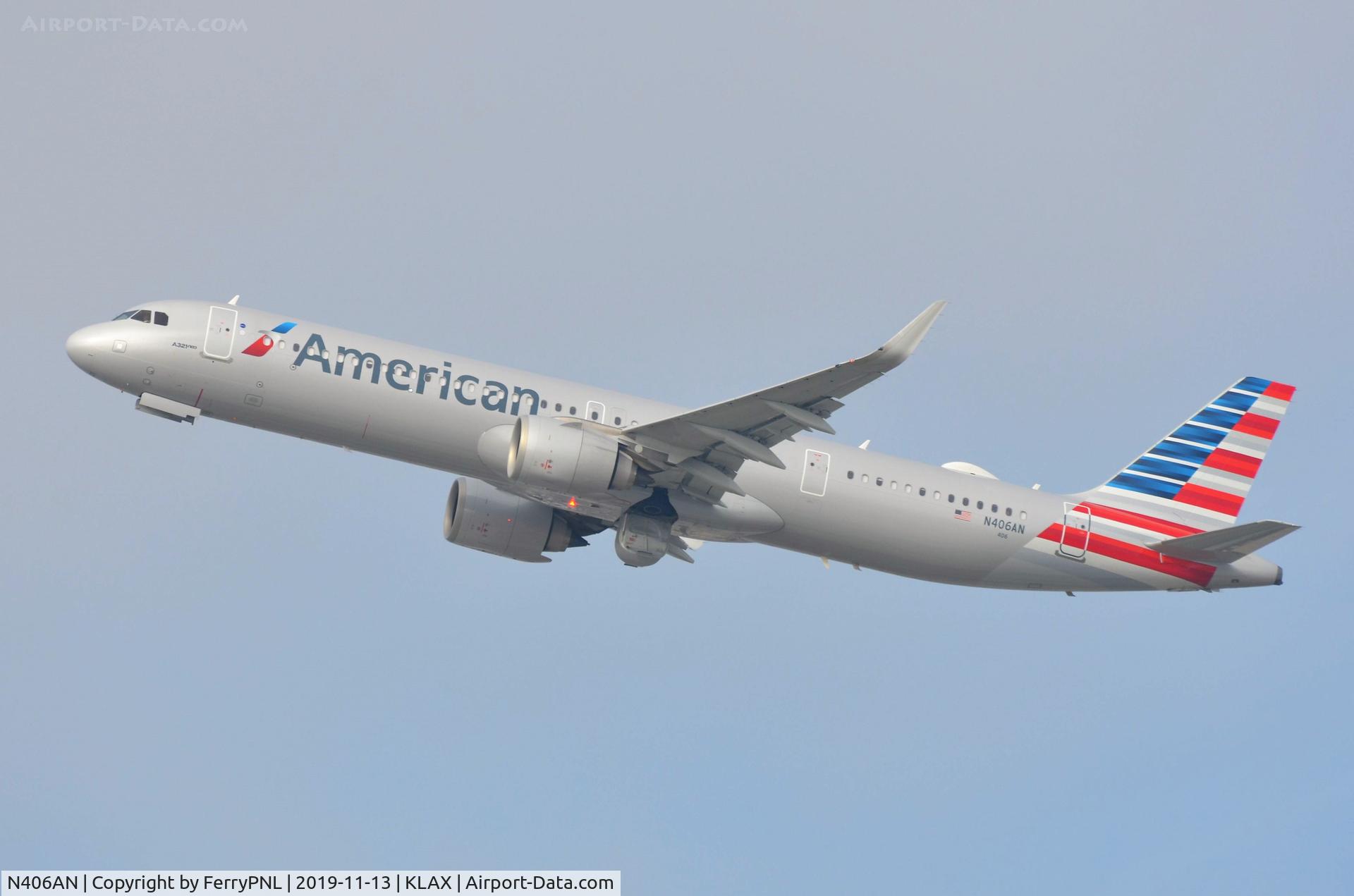 N406AN, 2019 Airbus A321-253NX C/N 8834, American A321N taking-off