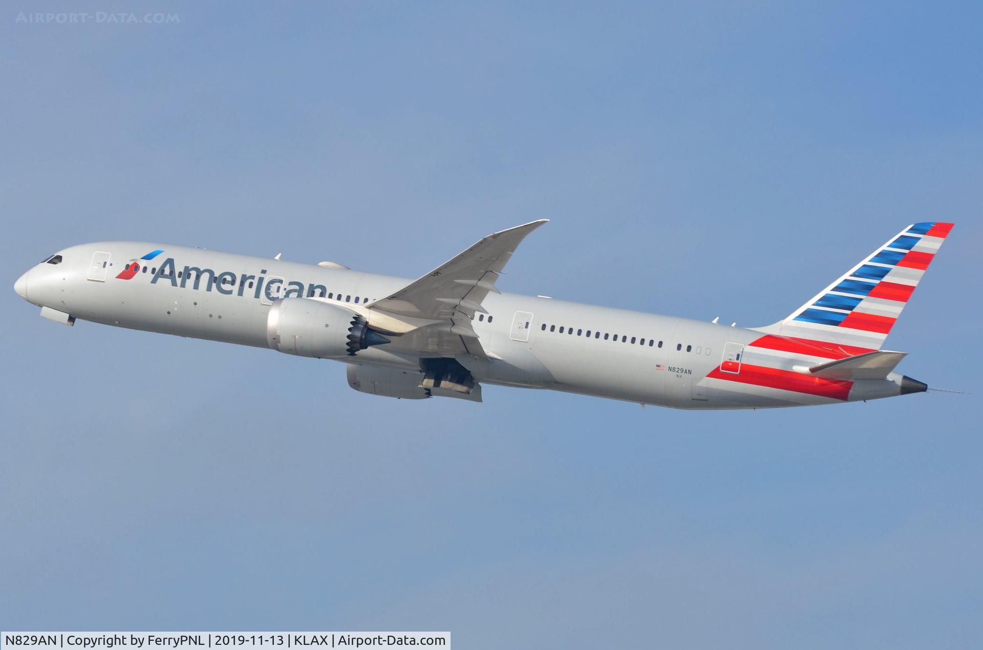 N829AN, 2017 Boeing 787-9 Dreamliner Dreamliner C/N 40651, American B789 lifting-off