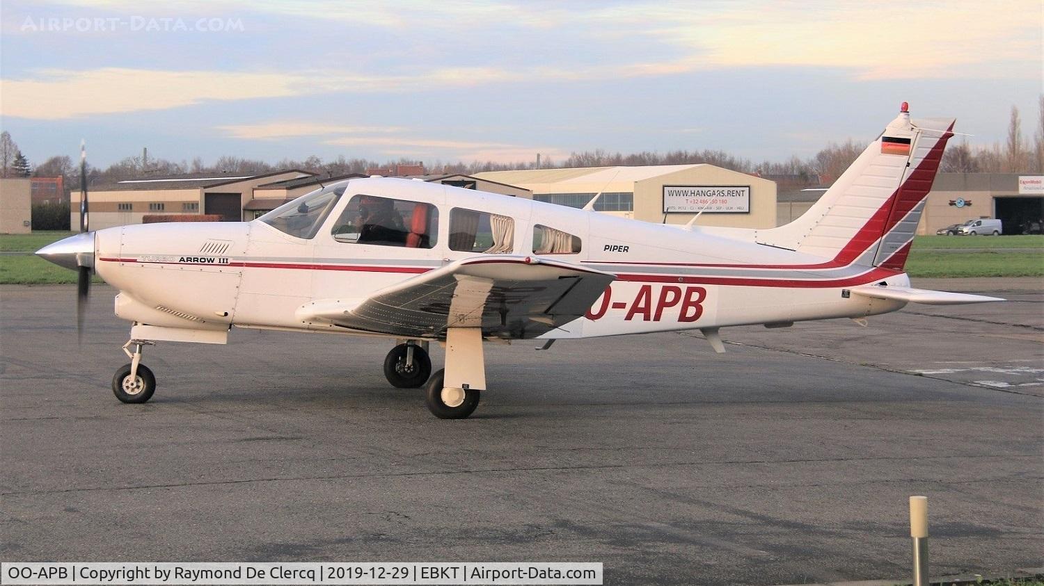 OO-APB, 1978 Piper PA-28R-201T Cherokee Arrow III C/N 28R-7803364, At Wevelgem.