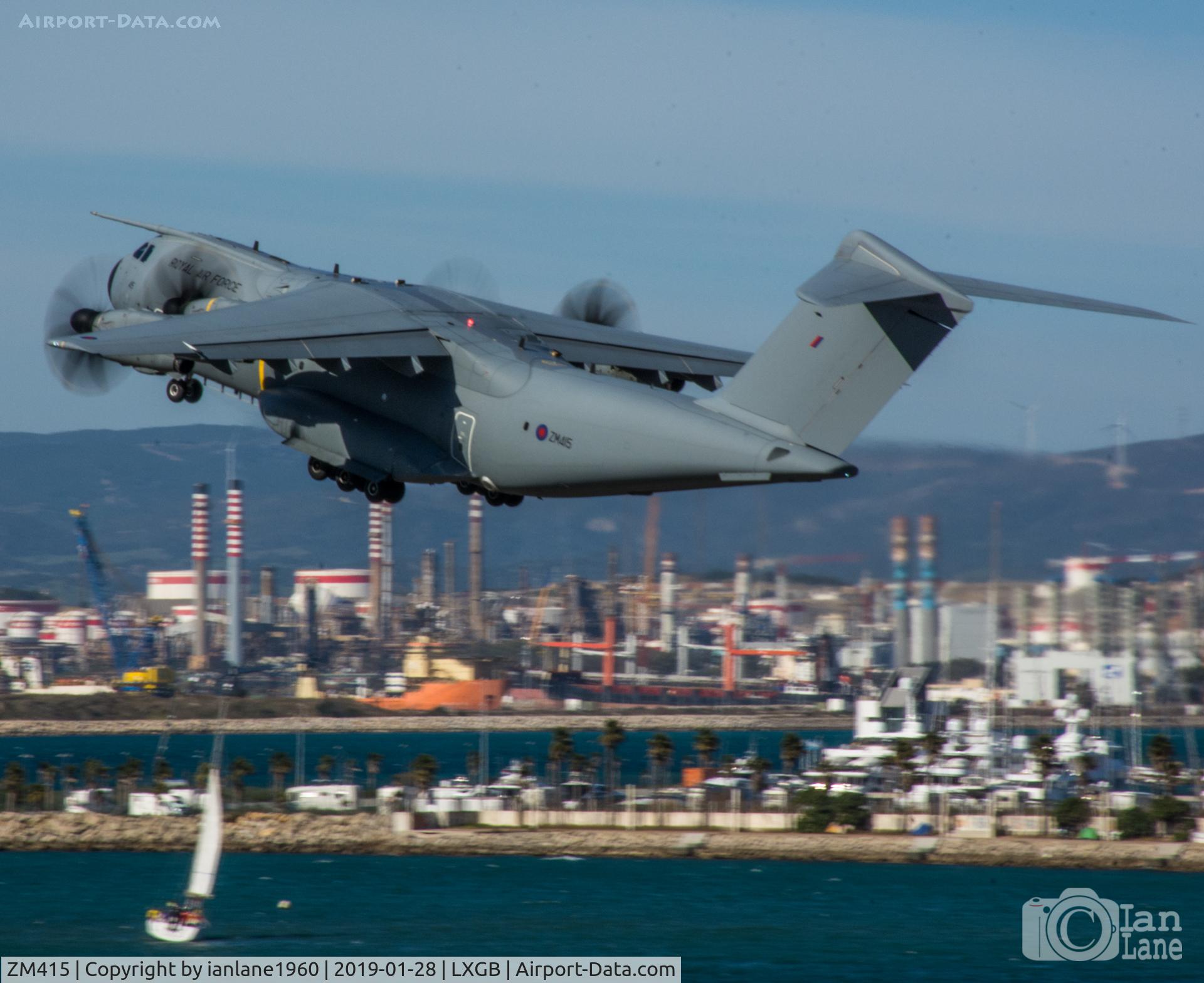 ZM415, 2016 Airbus A400M-180 Atlas C.1 C/N 052, Departing from Gibraltar