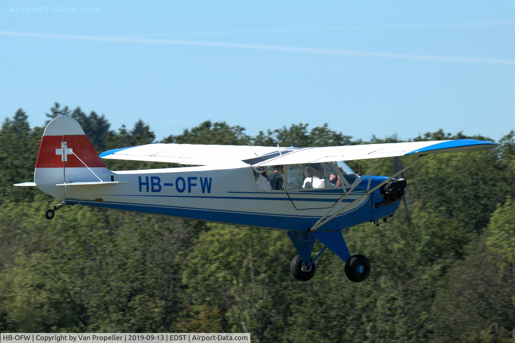 HB-OFW, 1944 Piper L-4H Grasshopper (J3C-65D) C/N 12273, Piper L-4H Grasshopper about to land at Hahnweide airfield, Germany. OTT 2019