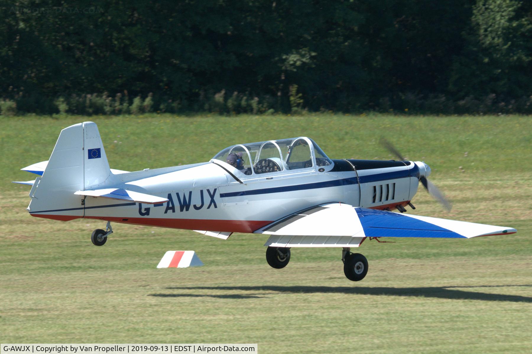 G-AWJX, 1968 Zlin Z-526 Trener Master C/N 1049, Zlin Z-526 Trener-Master landing at Hahnweide airfield, Germany. OTT 2019