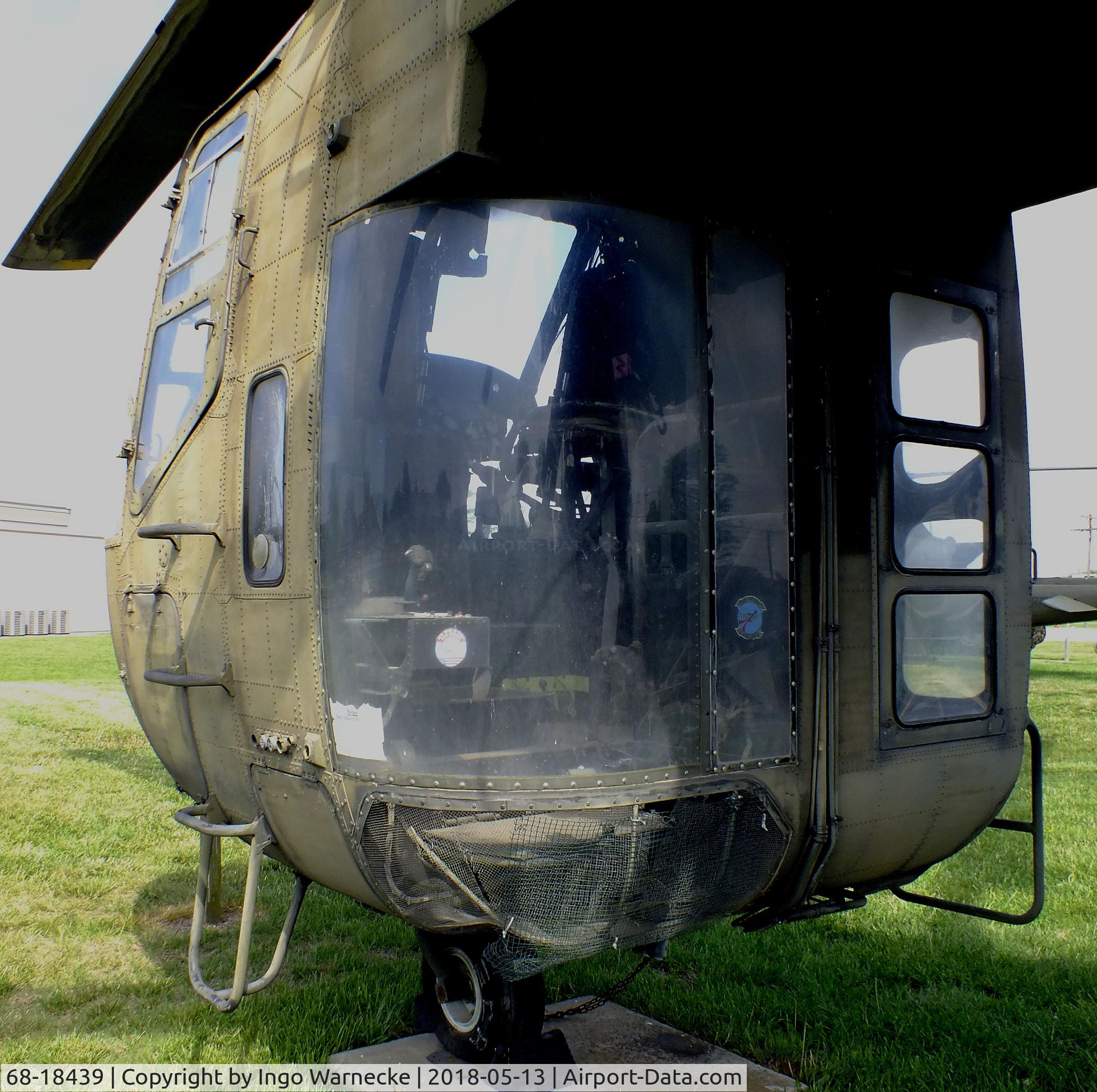 68-18439, 1968 Sikorsky CH-54A Tarhe C/N 64.041, Sikorsky CH-54A Tarhe at the Museum of the Kansas National Guard, Topeka KS
