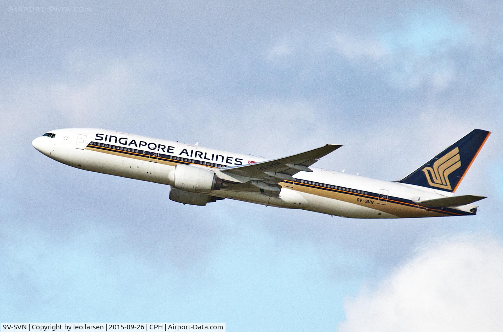 9V-SVN, 2003 Boeing 777-212/ER C/N 30873, Copenhagen 26.9.2015