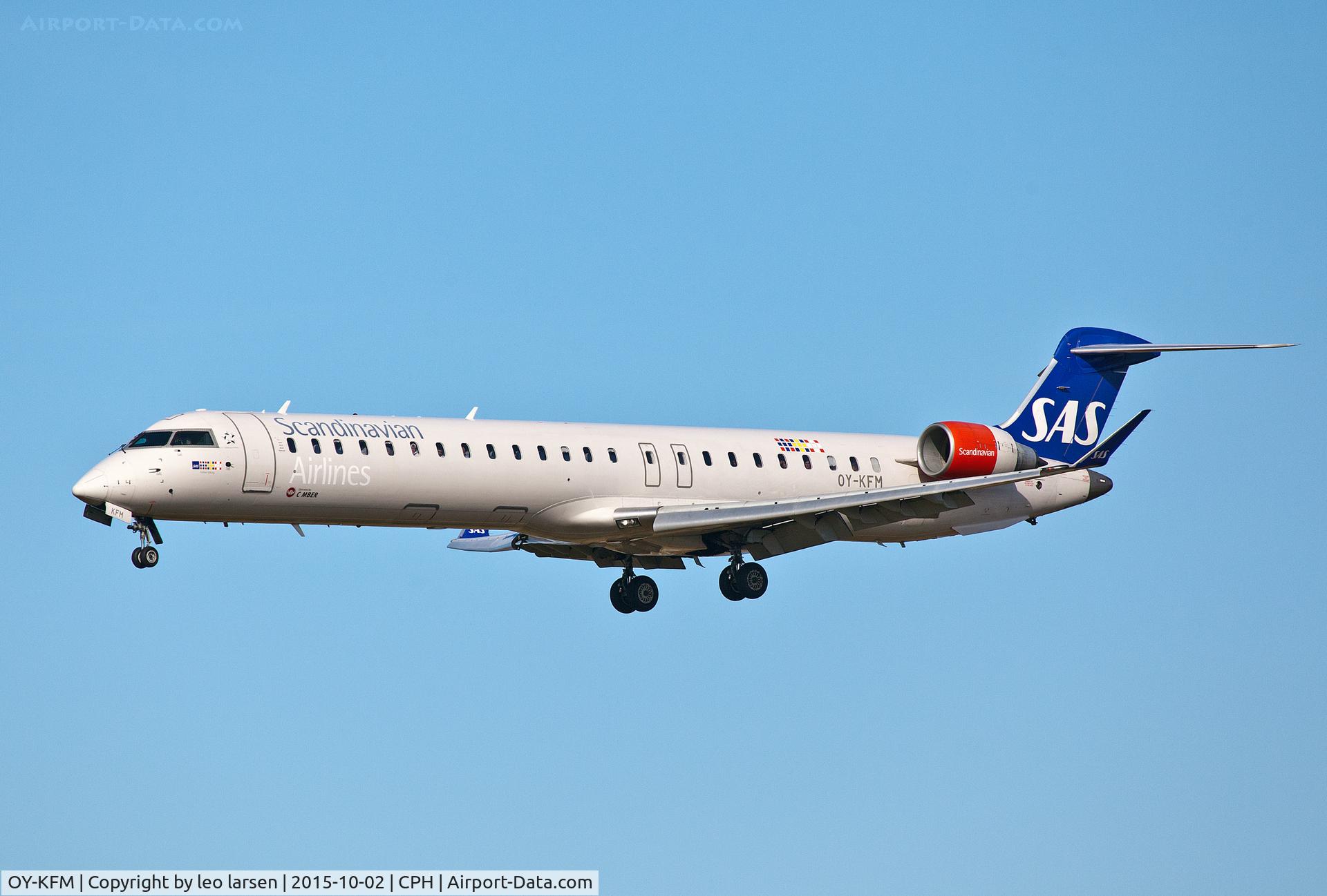 OY-KFM, 2010 Bombardier CRJ-900LR (CL-600-2D24) C/N 15250, Copenhagen 2.10.2015.Operated by Cimber