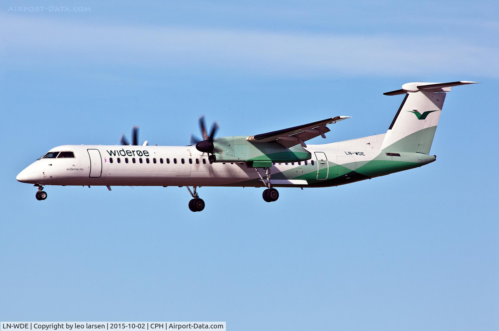 LN-WDE, 2007 De Havilland Canada DHC-8-402Q Dash 8 C/N 4183, Copenhagen 2.10.2015 L/D R-22L