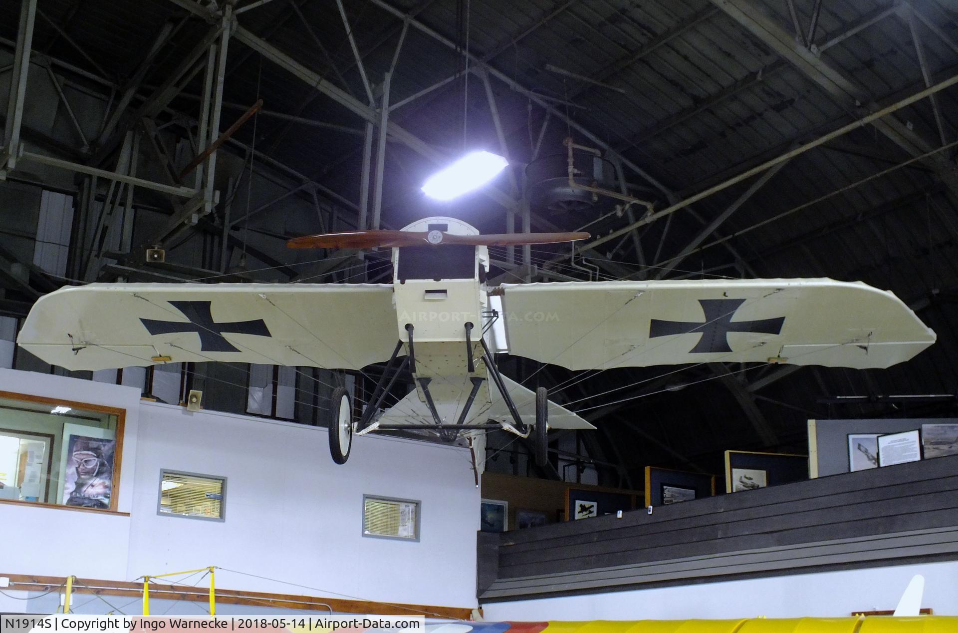 N1914S, 2003 Etrich Taube Taube C/N 001, Dick + Sharon Starks Taube (52% look-alike of a Rumpler Taube) at the Combat Air Museum, Topeka KS