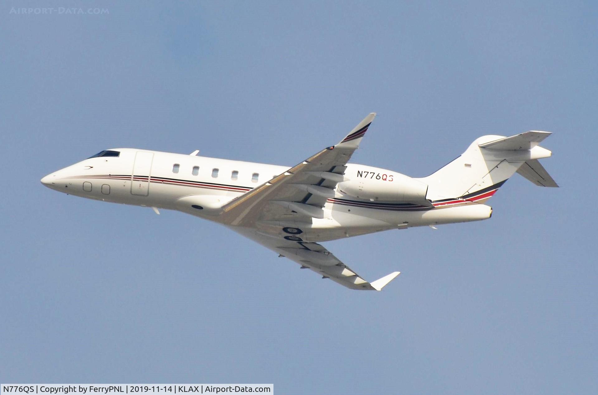 N776QS, 2015 Bombardier Challenger 300 (BD-100-1A10) C/N 20558, Departure of Netjets CL300