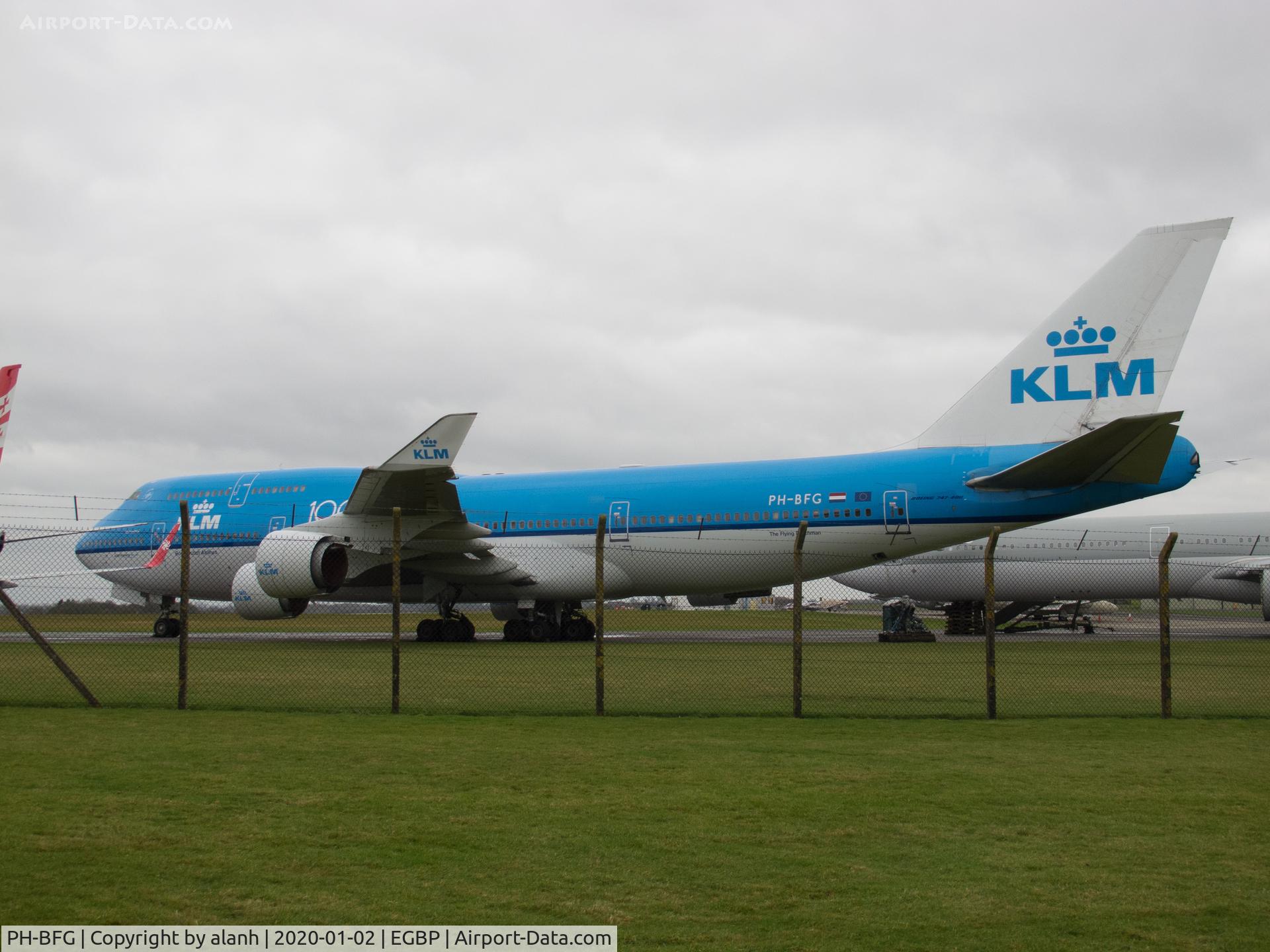 PH-BFG, 1990 Boeing 747-406 C/N 24517, At Kemble, minus engines