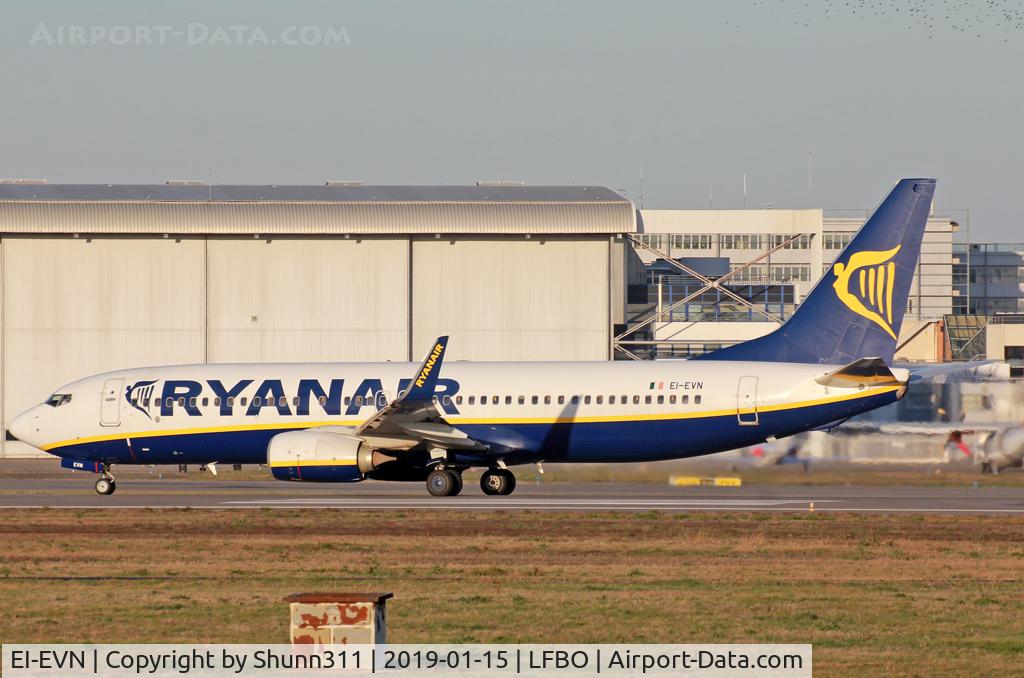 EI-EVN, 2012 Boeing 737-8AS C/N 40294, Ready for take off from rwy 32R