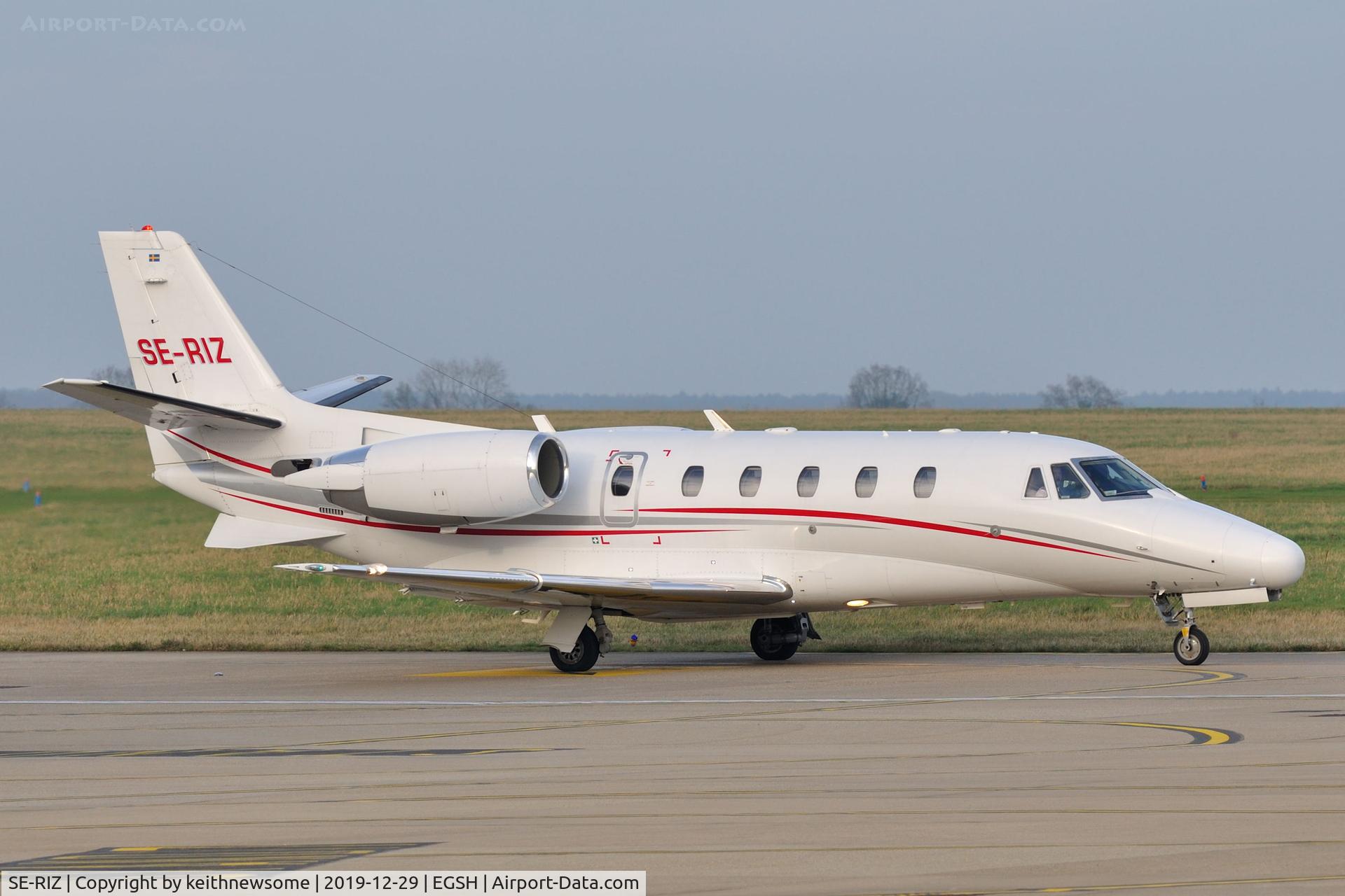 SE-RIZ, 2004 Cessna 560XLS Citation Excel C/N 560-5529, Leaving Norwich for StAthan.