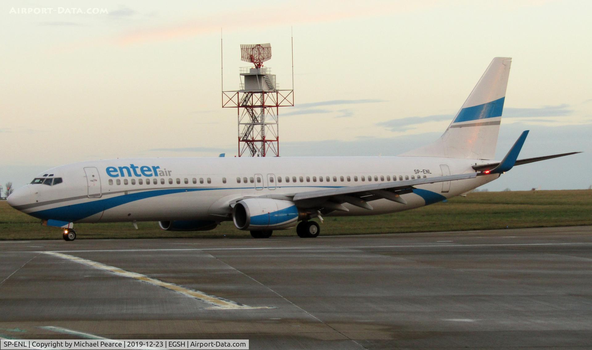 SP-ENL, 2002 Boeing 737-8CX C/N 32366, Departing on a Lapland charter to Pajala (PJA).