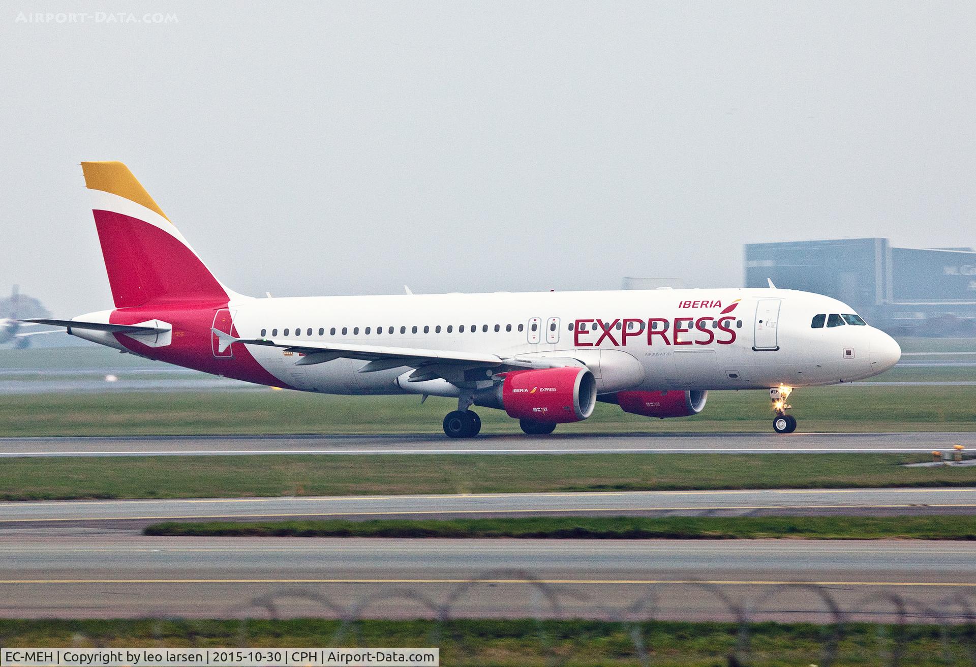 EC-MEH, 2001 Airbus A320-214 C/N 1450, Copenhagen 30.10.2015