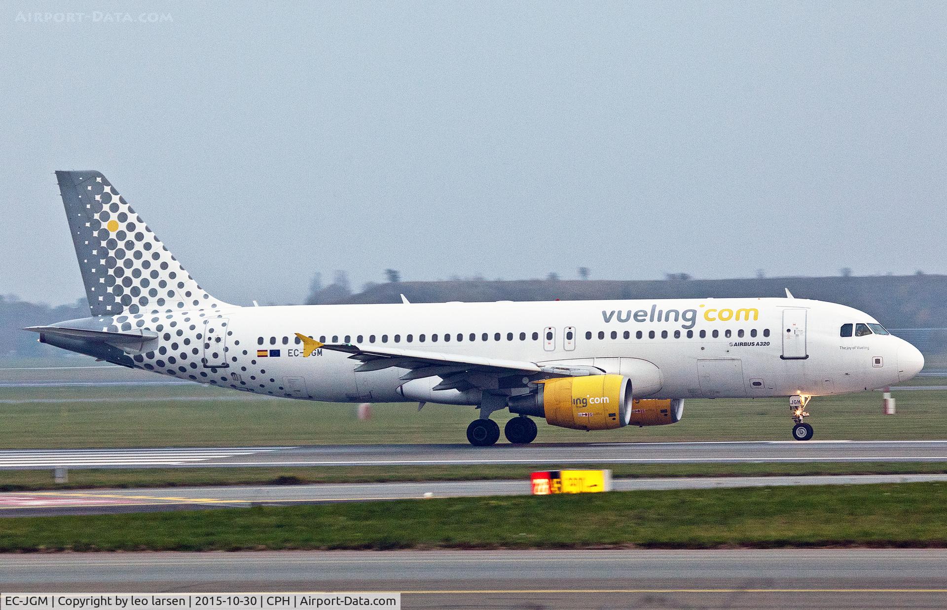 EC-JGM, 2005 Airbus A320-214 C/N 2407, Copenhagen 30.10.2015