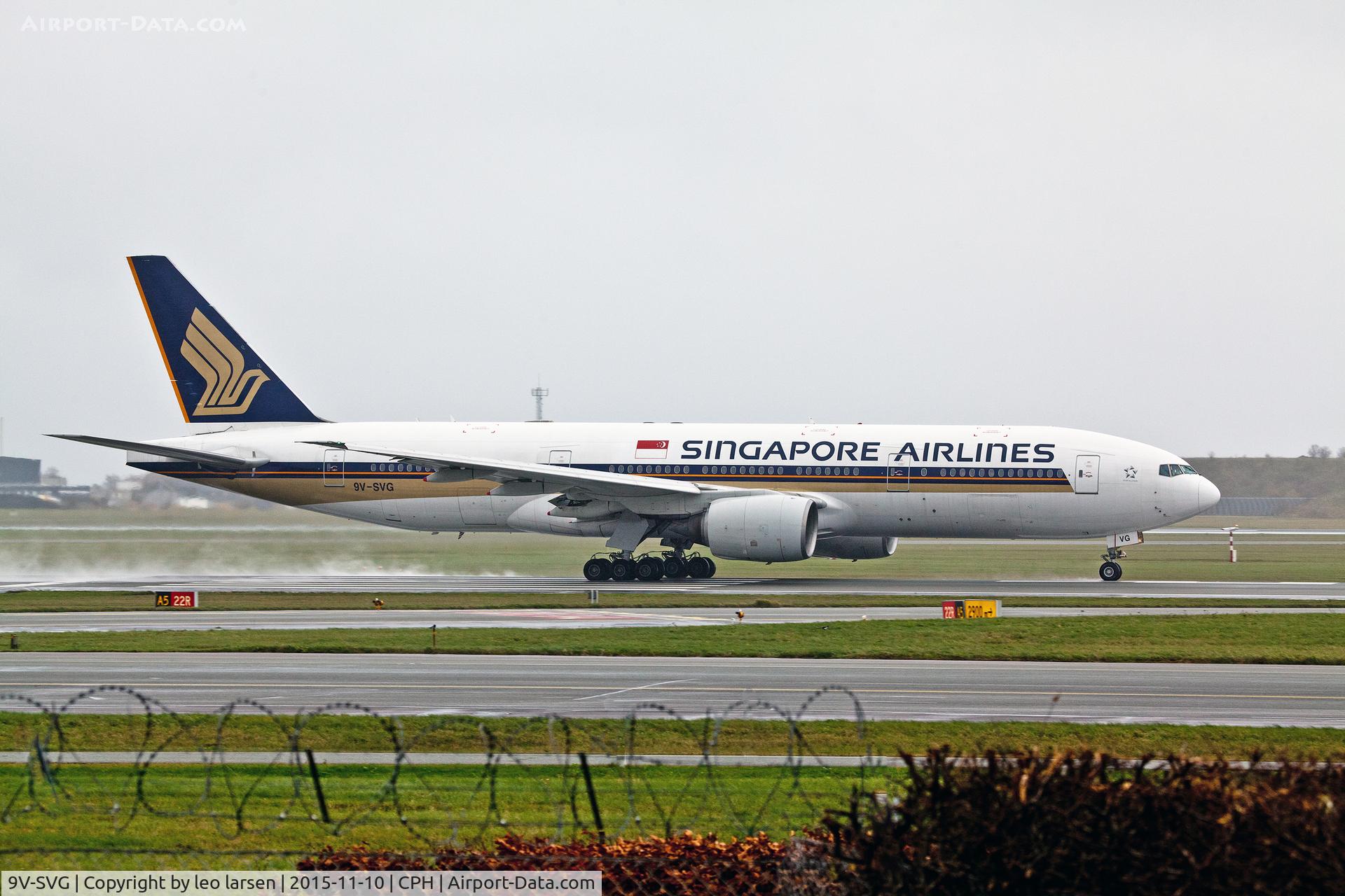 9V-SVG, 2002 Boeing 777-212/ER C/N 30872, Copenhagen 10.11.2015