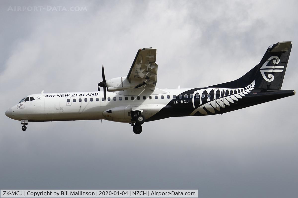 ZK-MCJ, 1999 ATR 72-212A C/N 624, NZ5742 from DUD