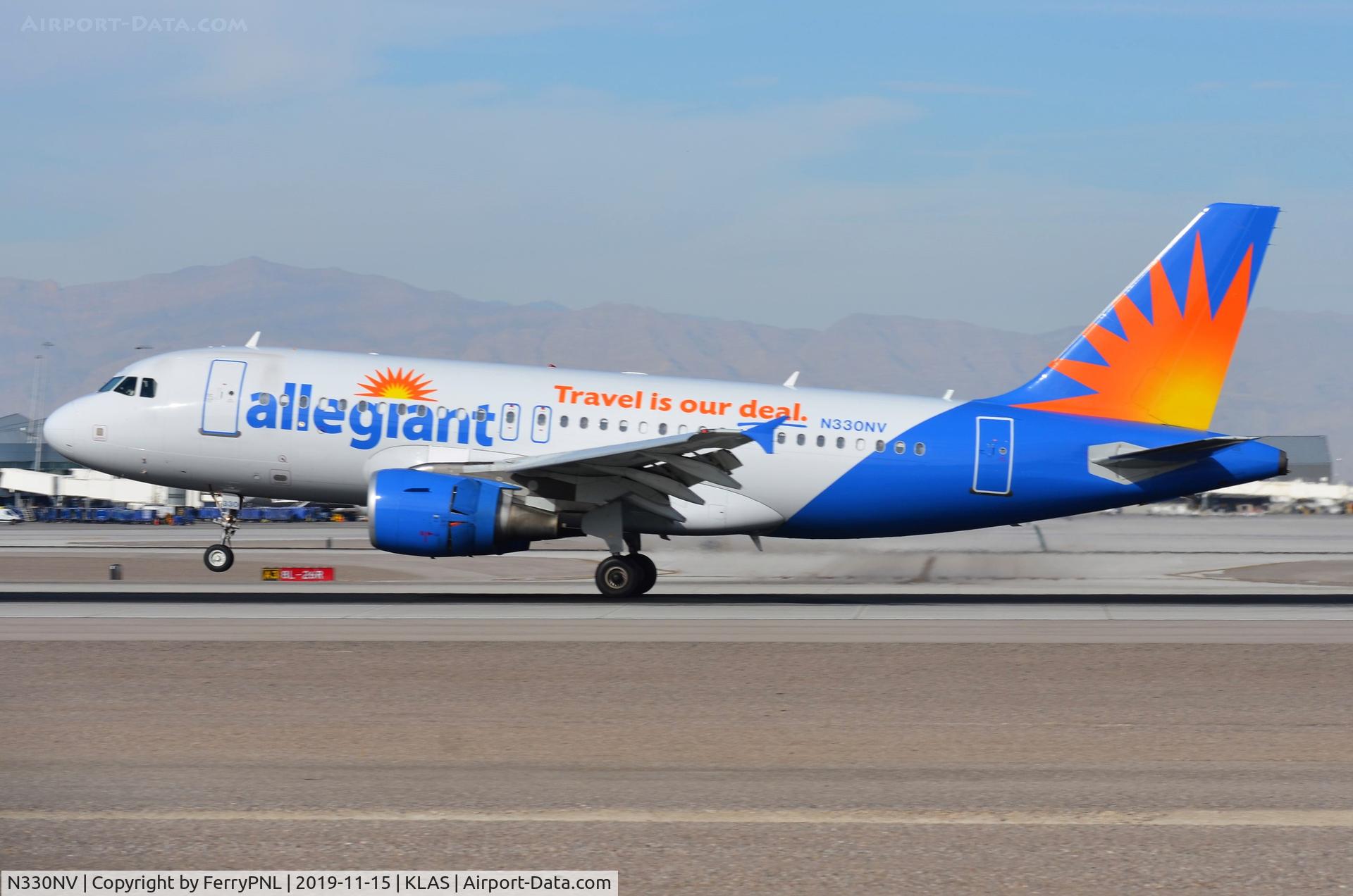 N330NV, 2006 Airbus A319-111 C/N 2786, Allegiant A319 arriving