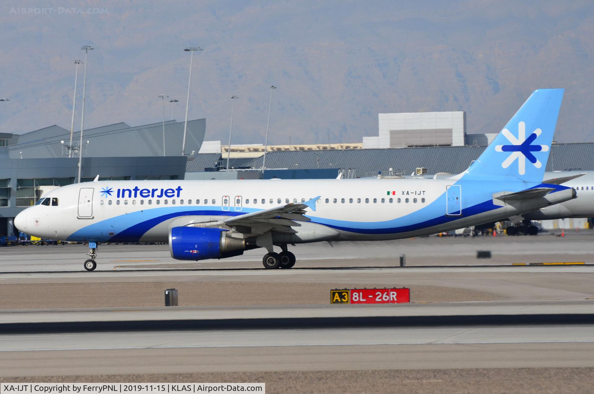 XA-IJT, 1999 Airbus A320-214 C/N 1132, Interjet A320