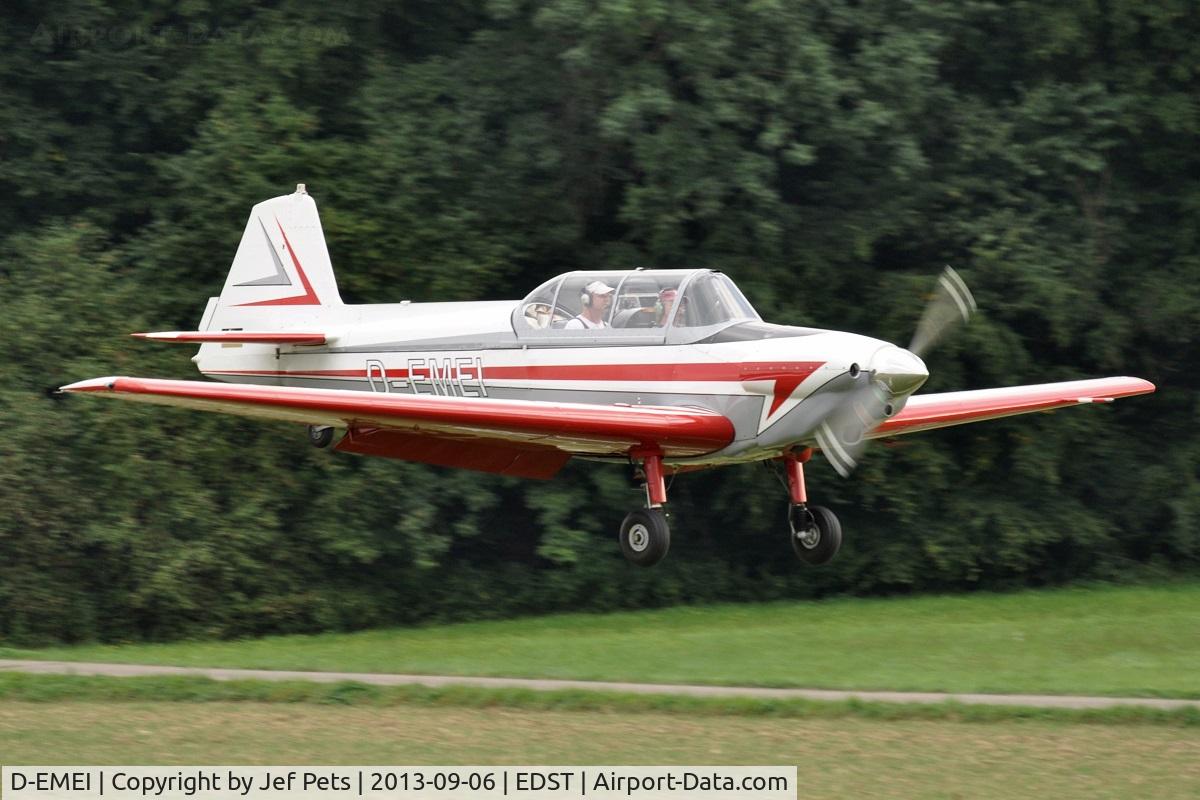 D-EMEI, 1972 Zlin Z-526L Trener Master C/N 1155, Landing at Hahnweide.  Ex OE-AGA.