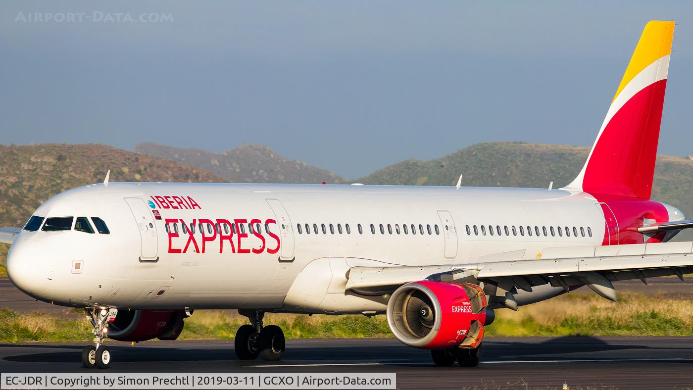 EC-JDR, 2005 Airbus A321-211 C/N 2488, EC-JDR @ Tenerife Norte Airport