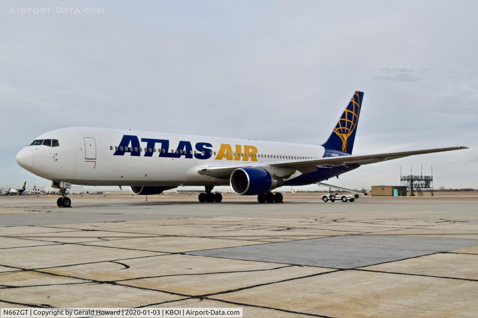 N662GT, 1995 Boeing 767-31A C/N 27619, Parked on the south GA ramp.