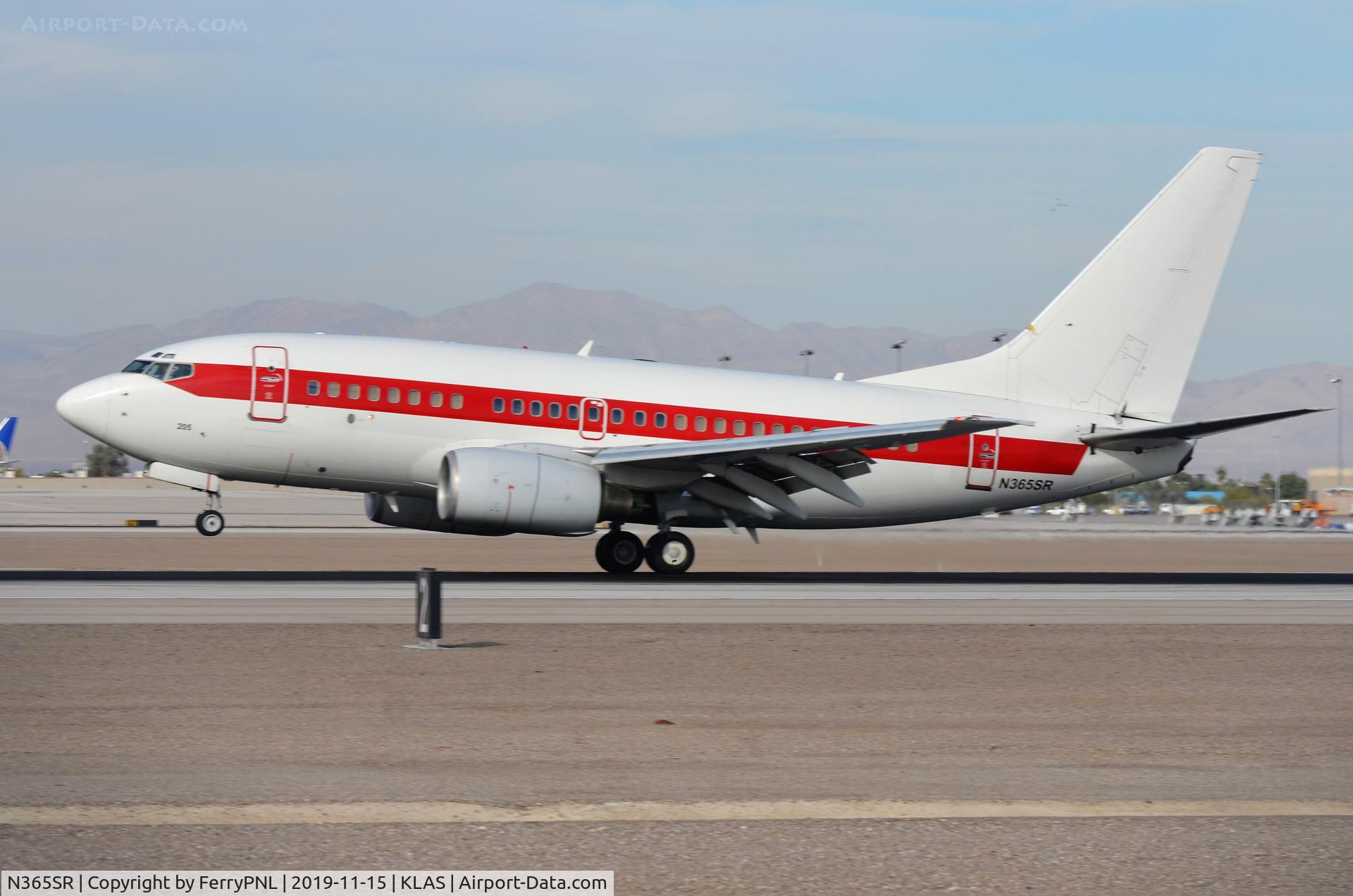 N365SR, 1991 Boeing 767-383/ER C/N 25365, Janet B736 landing