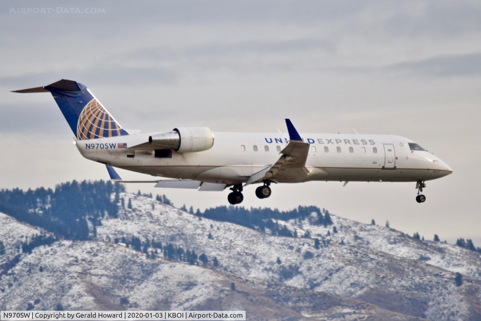 N970SW, 2003 Bombardier CRJ-200ER (CL-600-2B19) C/N 7881, Landing 10L.