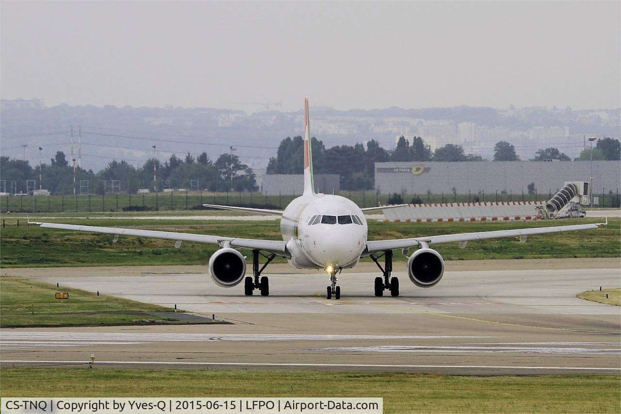 CS-TNQ, 2009 Airbus A320-214 C/N 3769, Airbus A320-214, Holding point rwy 08, Paris-Orly airport (LFPO-ORY)