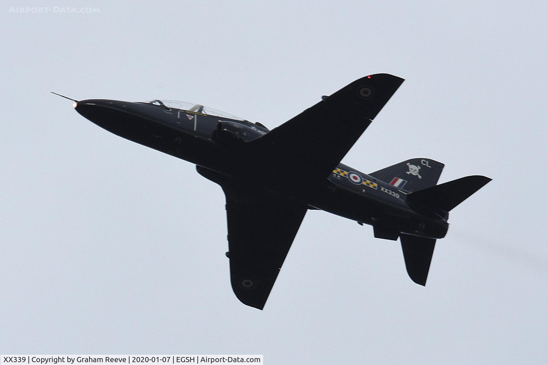 XX339, 1981 Hawker Siddeley Hawk T.1A C/N 188/312163, Departing from Norwich.