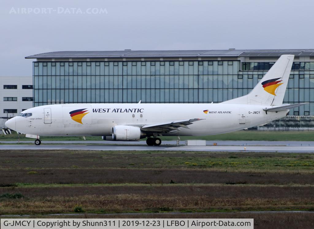 G-JMCY, 1994 Boeing 737-4Q8 C/N 25114, Ready for take off from rwy 32R