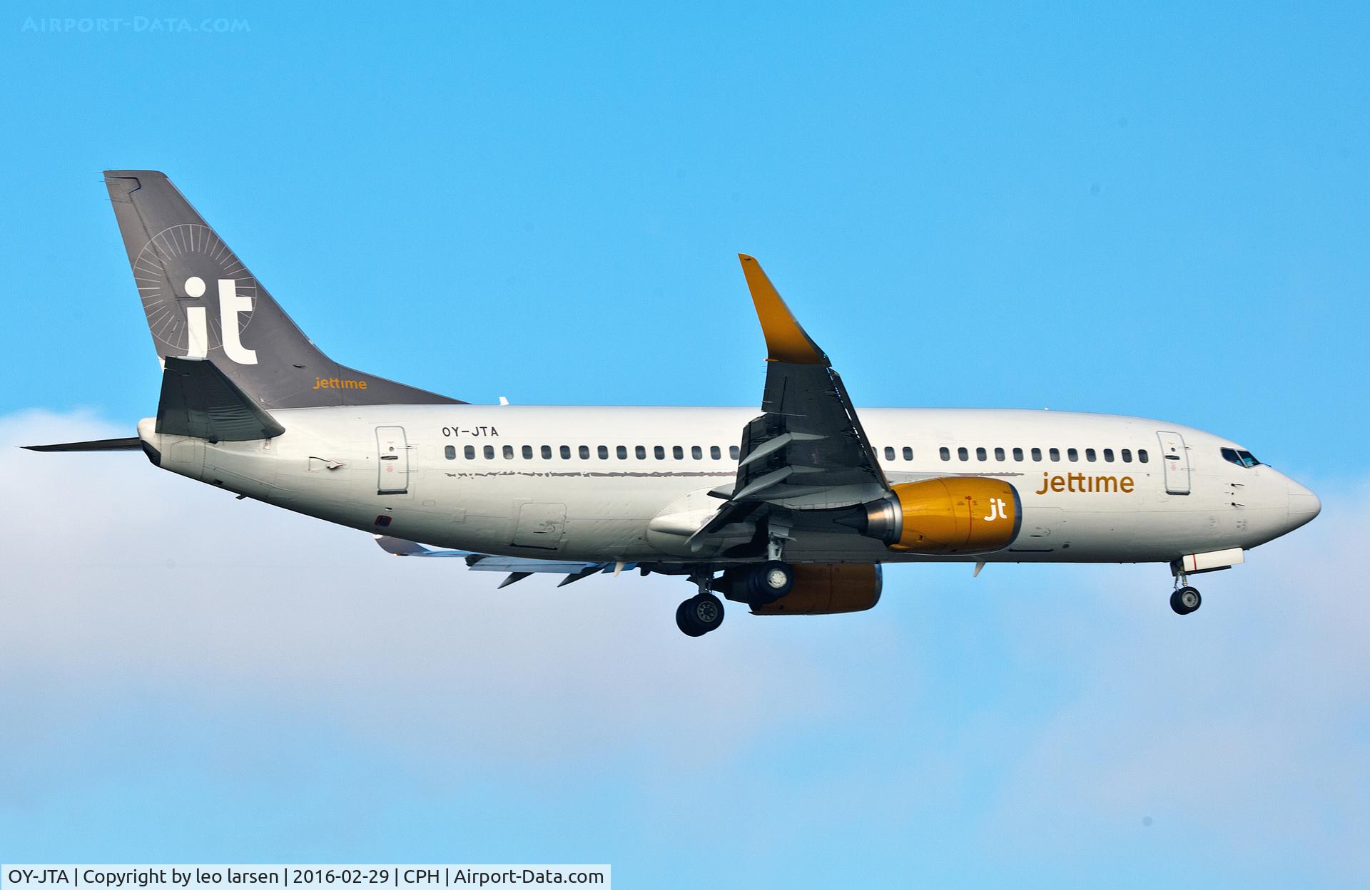 OY-JTA, 1987 Boeing 737-33A C/N 23631, Copenhagen 29.2.2016