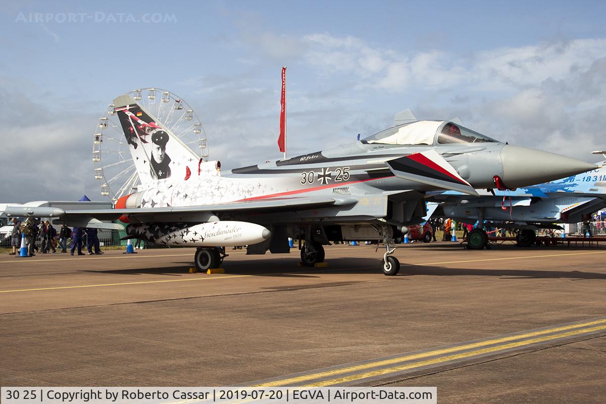 30 25, 2006 Eurofighter EF-2000 Typhoon S C/N 090/GS015, RIAT19