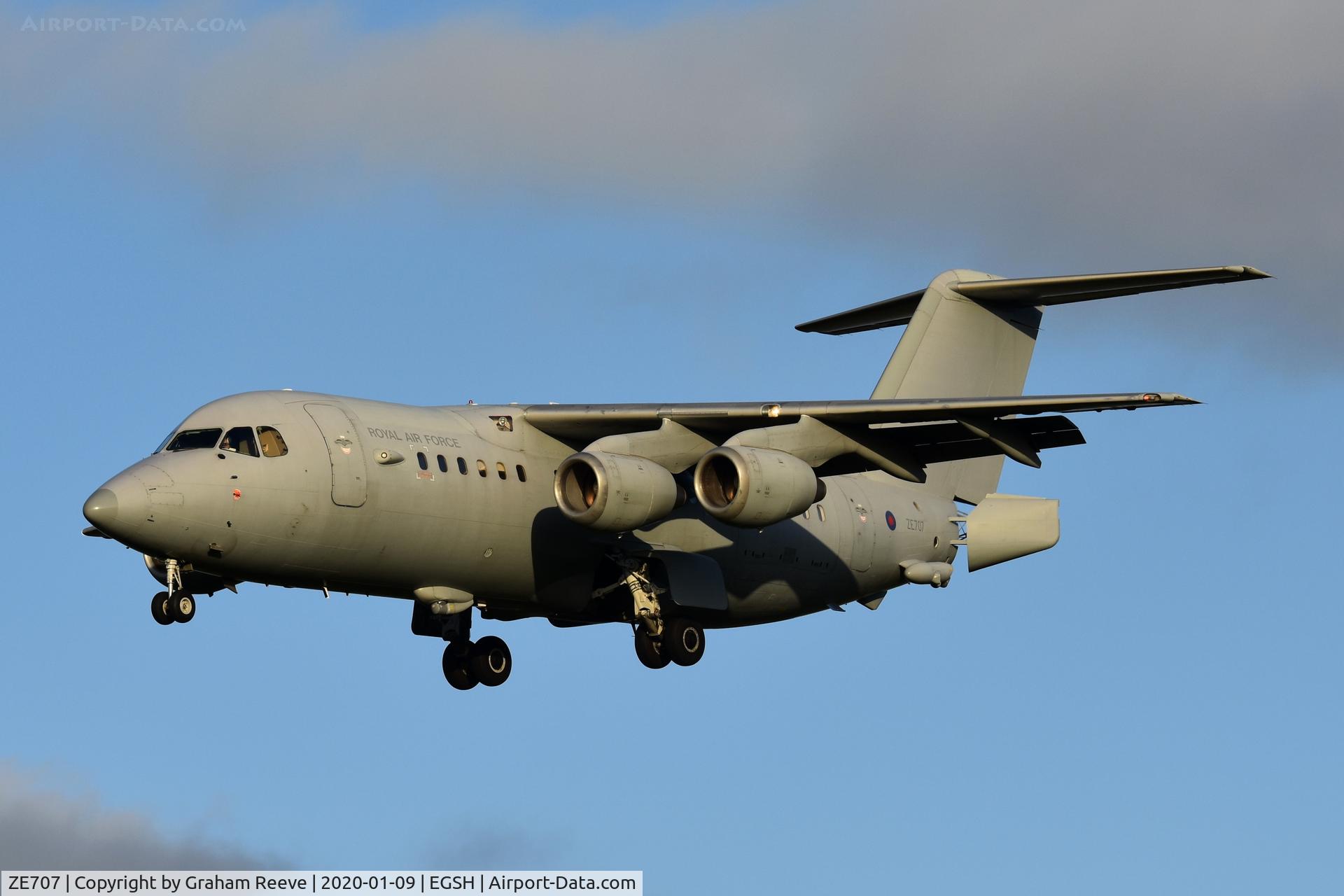ZE707, 1991 British Aerospace BAe.146-200QC Quick Change C/N E2188, Landing at Norwich.
