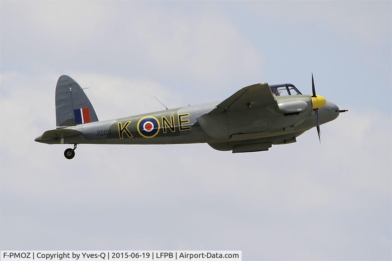 F-PMOZ, De Havilland (BBC) DH-98 Mosquito Replica C/N 1, De Havilland DH-98 Mosquito (replica), On display, Paris-Le Bourget (LFPB-LBG) Air show 2015