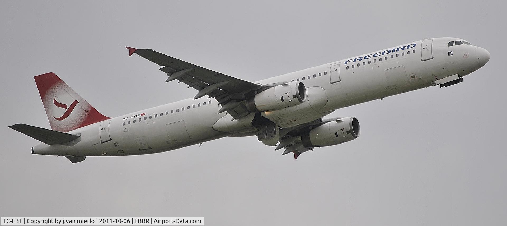 TC-FBT, 1998 Airbus A321-131 C/N 855, T/O 25R BRUSSELS