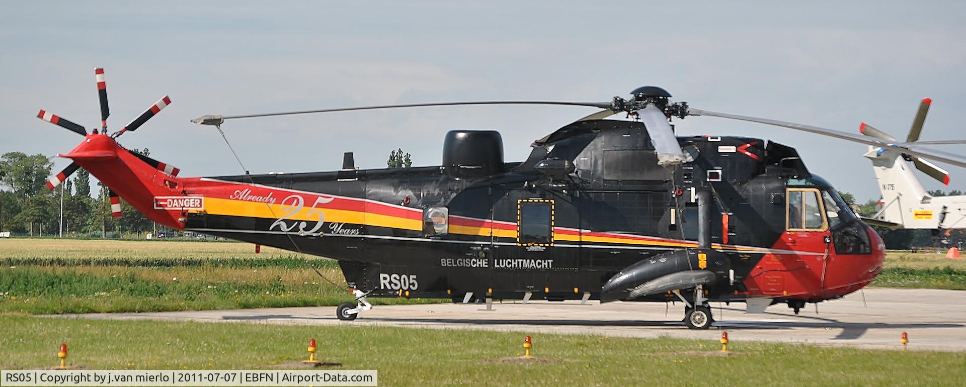 RS05, 1976 Westland Sea King Mk.48 C/N WA835, Kosijde summer'11 65 years BAF